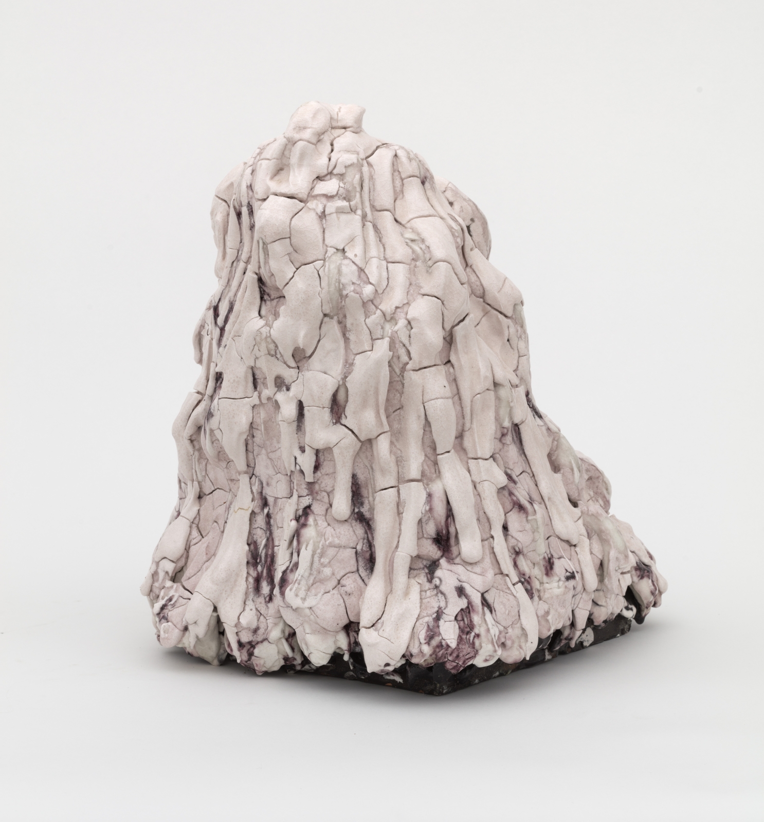 Annabeth Rosen
Flume, 2015
fired ceramic
15 x 13 x 12 ins.
38.1 x 33 x 30.5 cm
