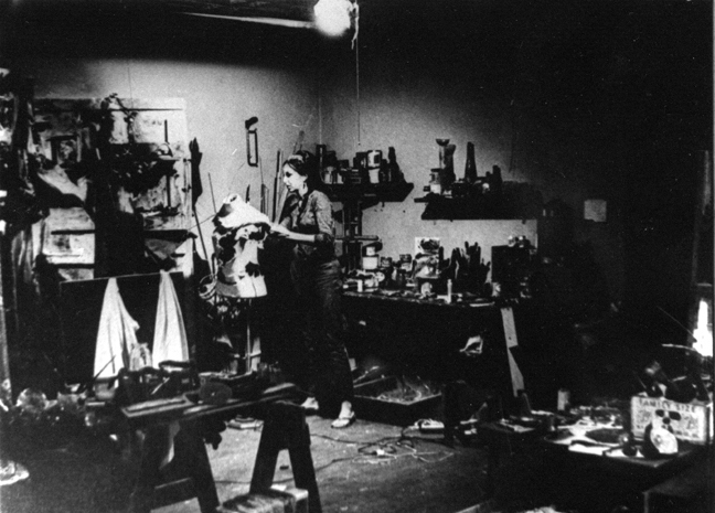 Carolee Schneemann
CS in her studio, 1963
giclee on archival paper
40.1 x 50.8 cm
15 3/4 x 20 in.