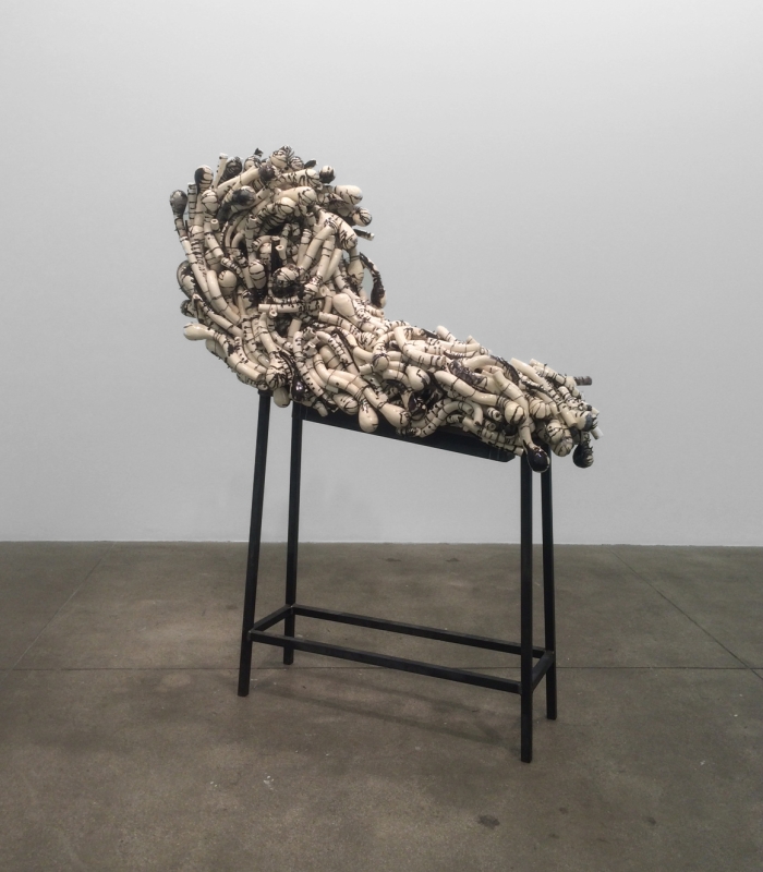 Annabeth Rosen
Roil, 2015
Fired ceramic, baling wire, steel base
65 x 60 x 24 in.
165.1 x 152.4 x 61 cm